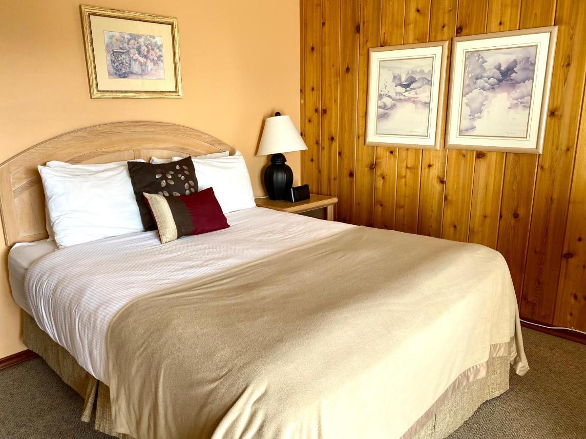 Motel Bo Radium Radium Hot Springs Buitenkant foto