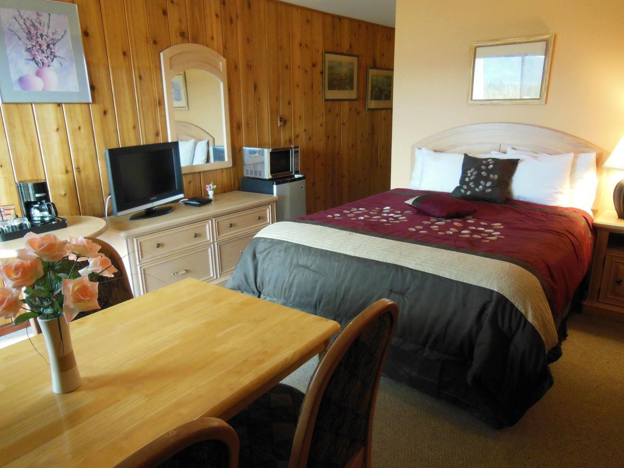 Motel Bo Radium Radium Hot Springs Buitenkant foto