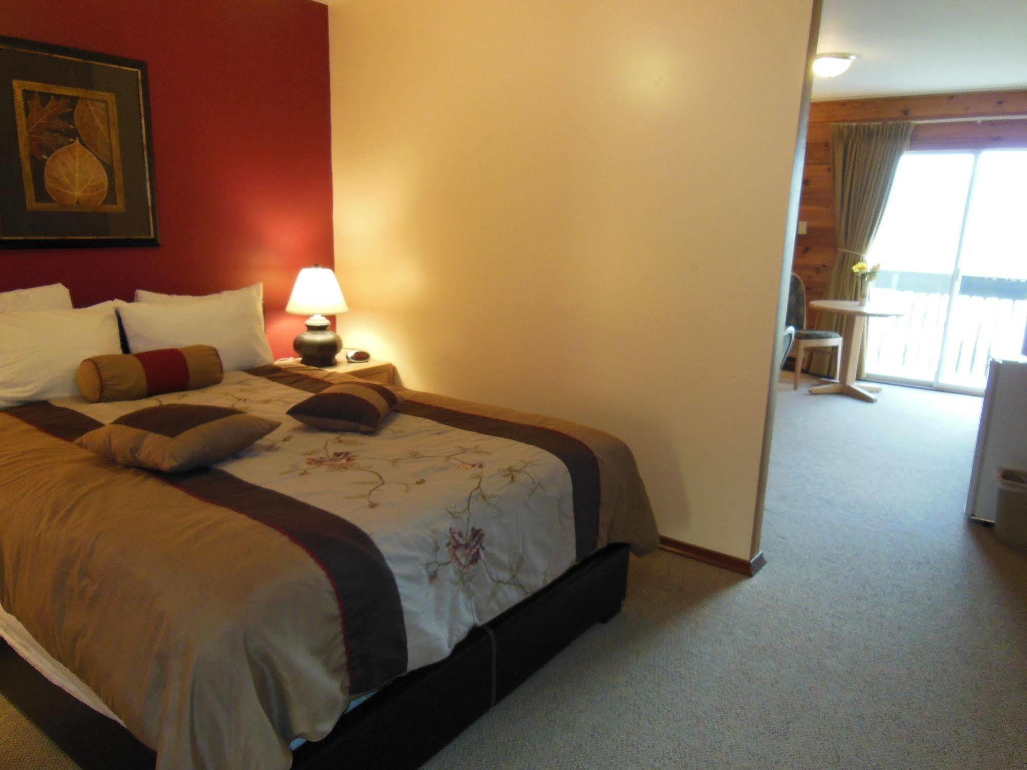 Motel Bo Radium Radium Hot Springs Buitenkant foto